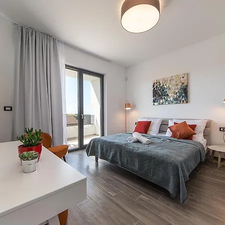 Zen Villa Póla
